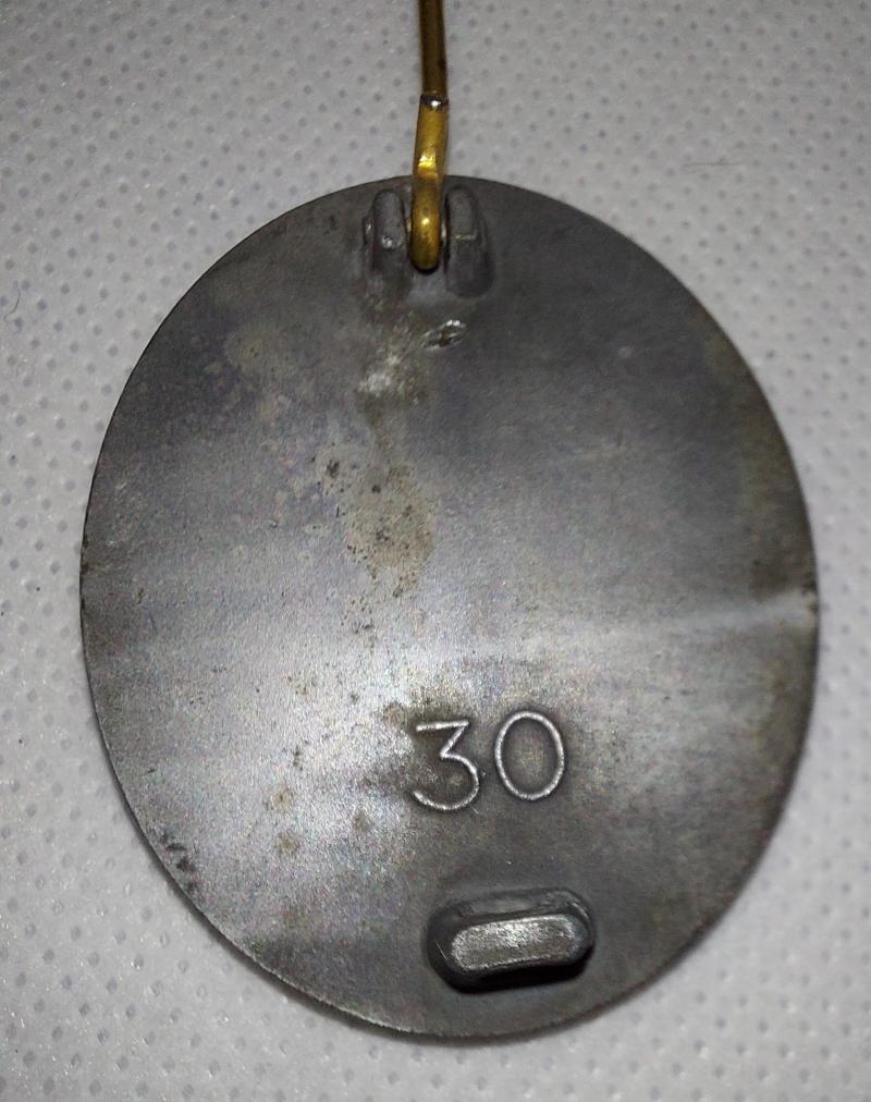 WW2 Gold Wound Badge , maker 30