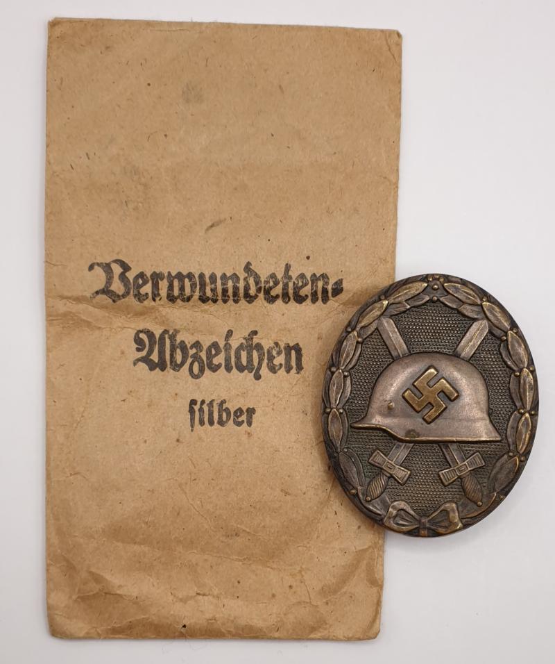 1939 Silver Wound Badge in matching maker marked packet of issue by Hauptmünzamt Wien.