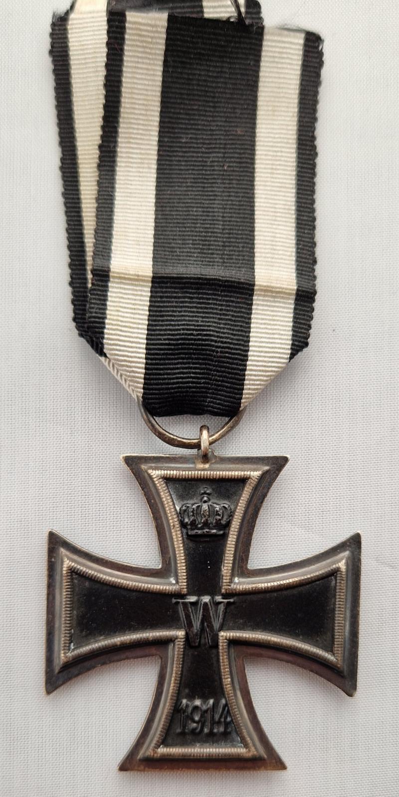 1914 Iron Cross Second Class by Louis Werner mm L.W.