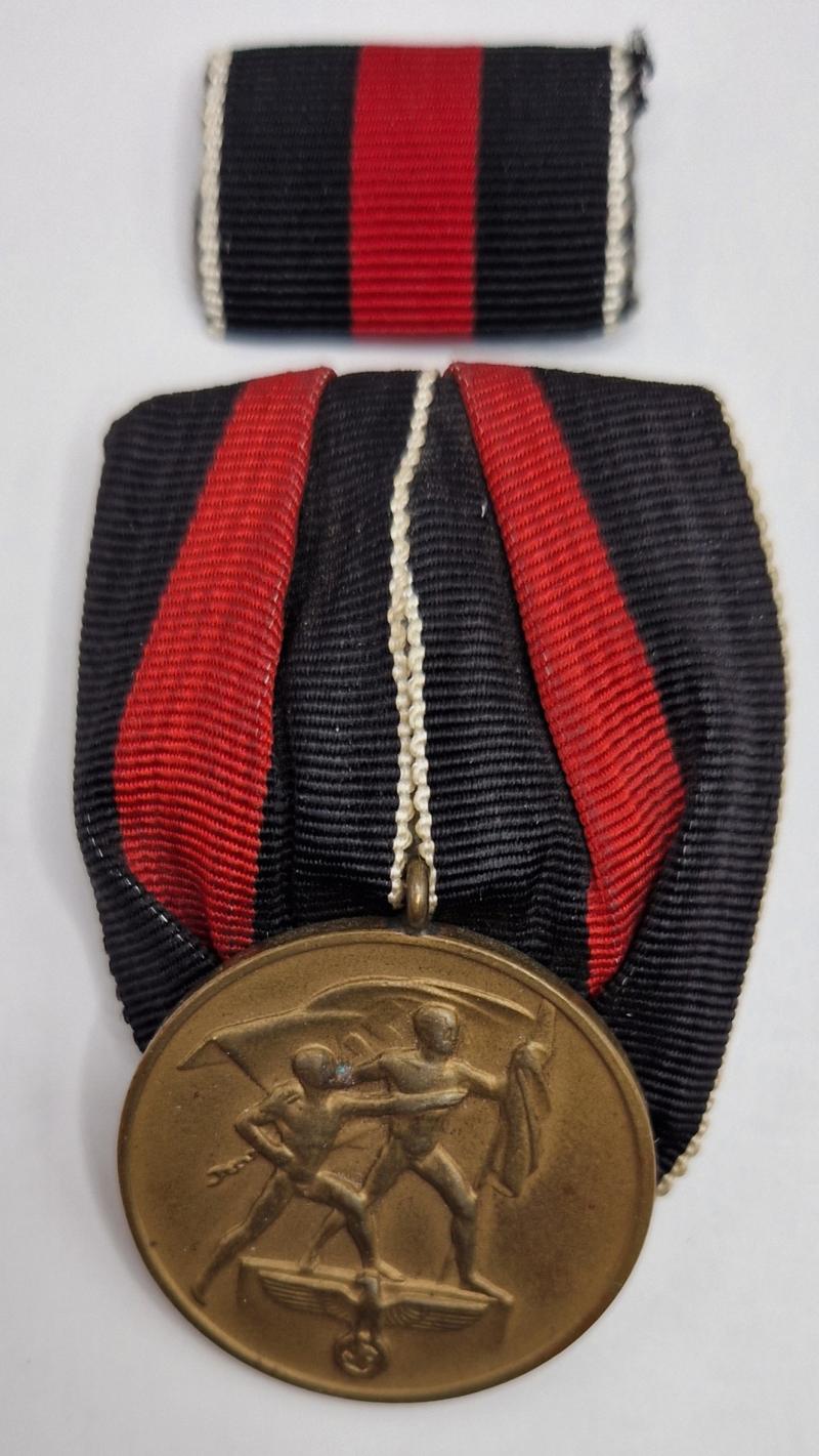 Court Mounted Sudetenland Medal with matching ribbon bar.