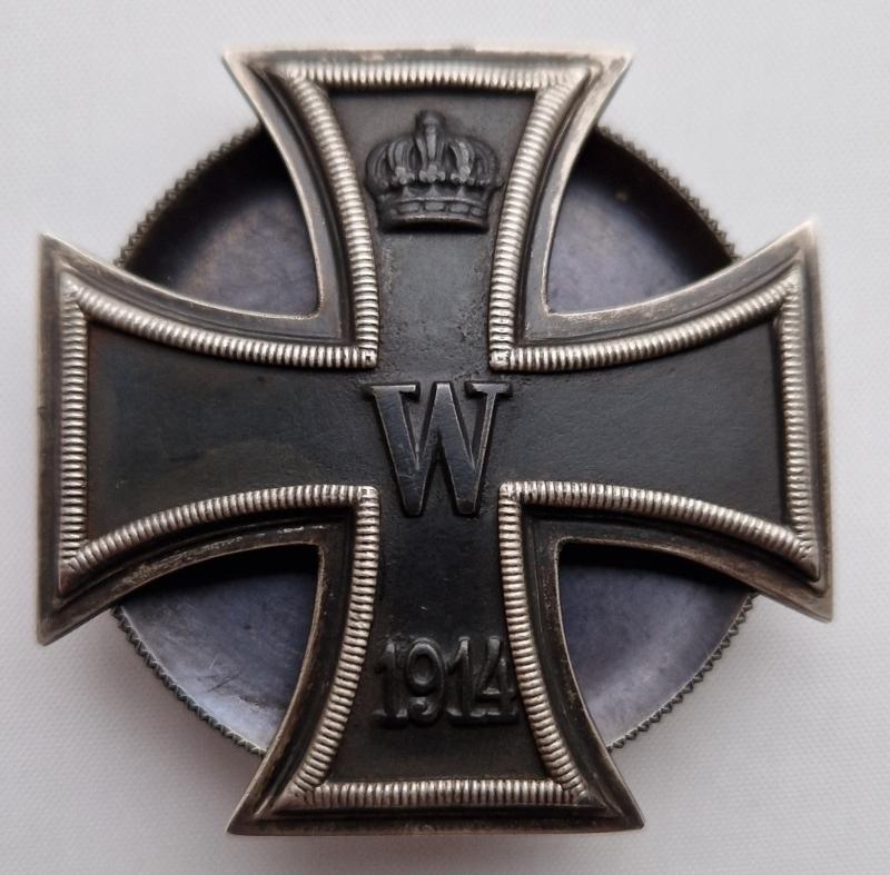 1914 screwback Iron Cross First Class in 900 marked fine silver.