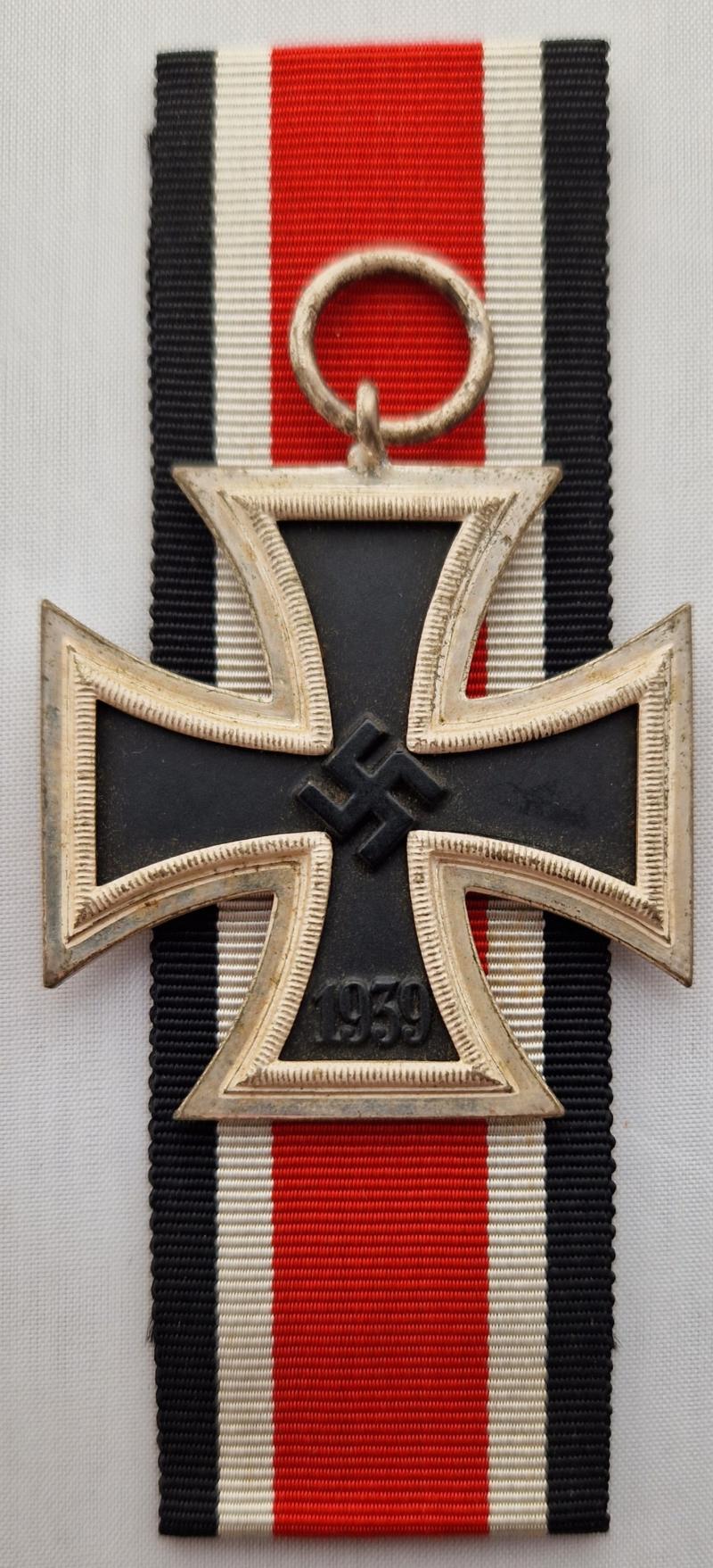 1939 Iron Cross Second Class by Wächtler und Lange Ref:11