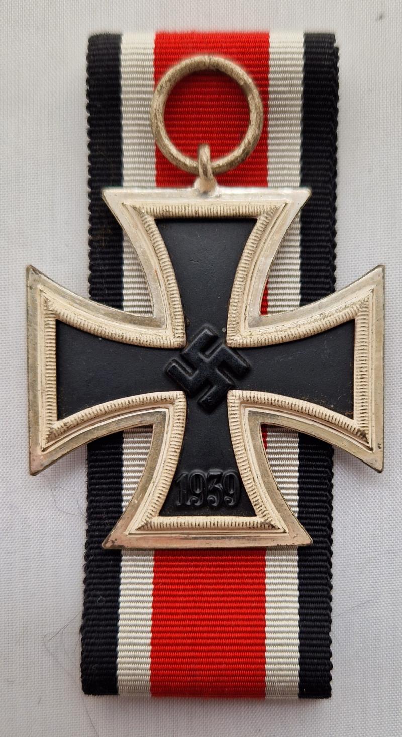 1939 Iron Cross Second Class by Wächtler und Lange Ref:17