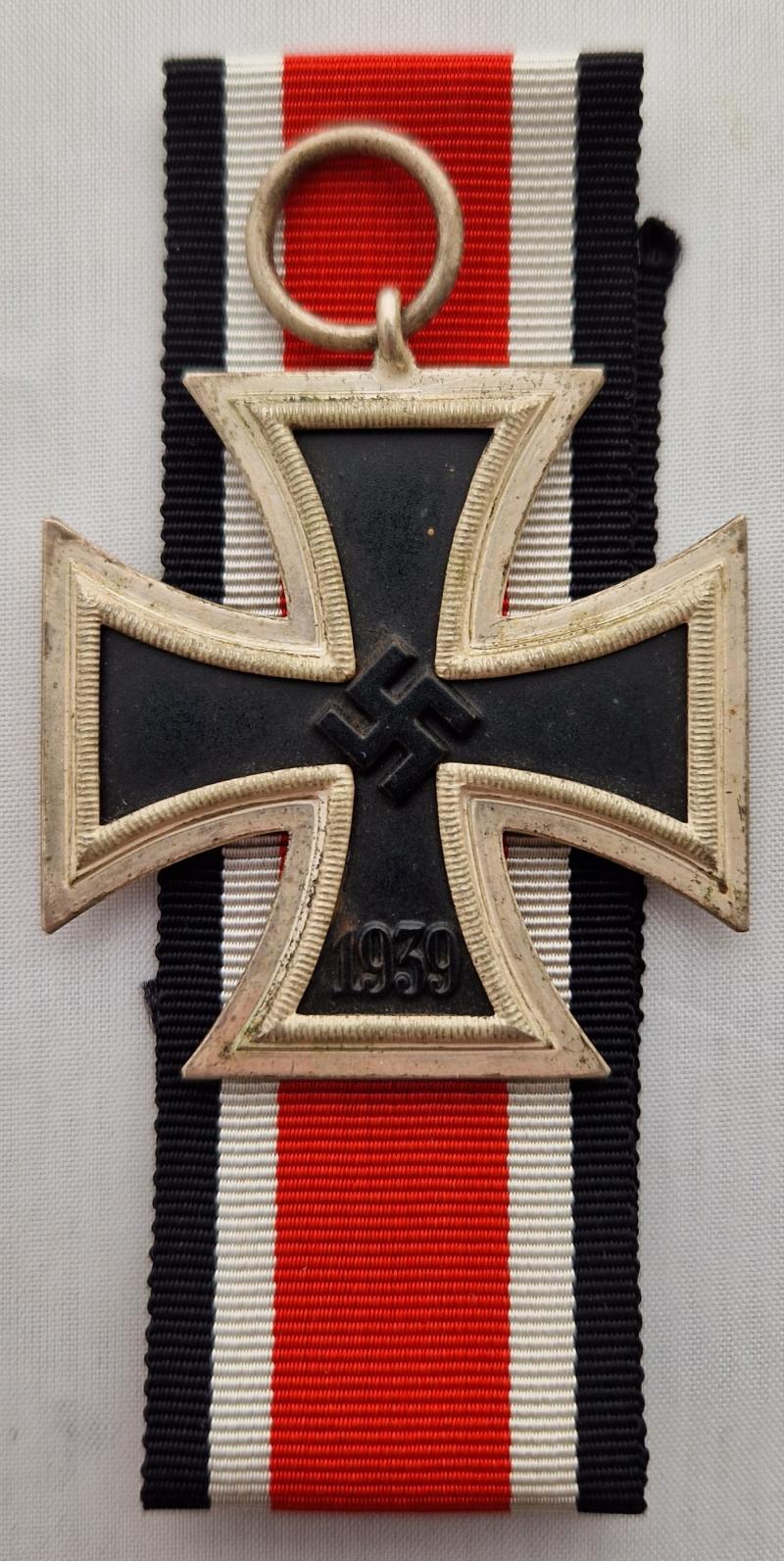 1939 Iron Cross Second Class by Wächtler und Lange Ref:19